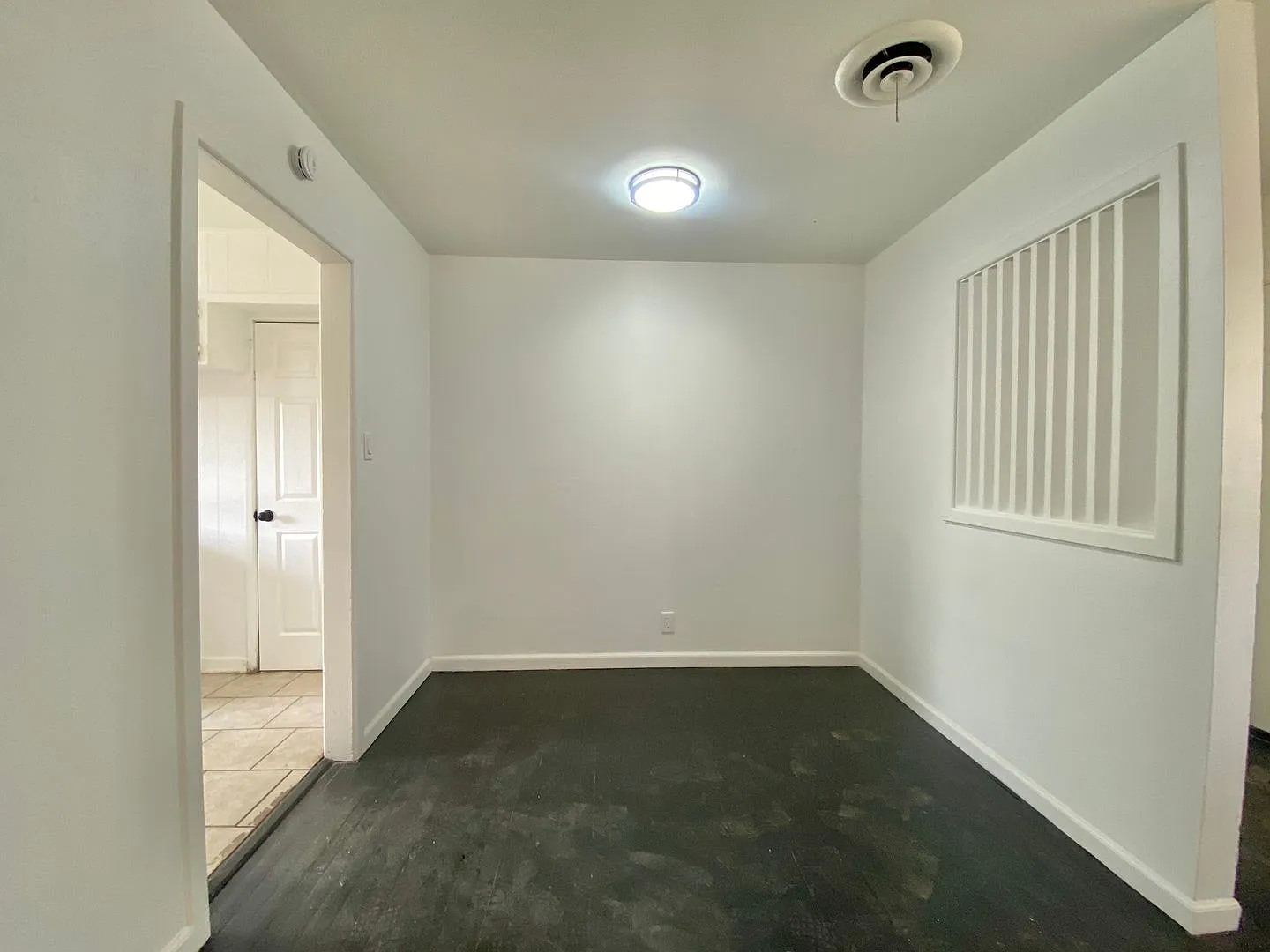 3 bed 1 bath 1 car garage now available — Photo 4