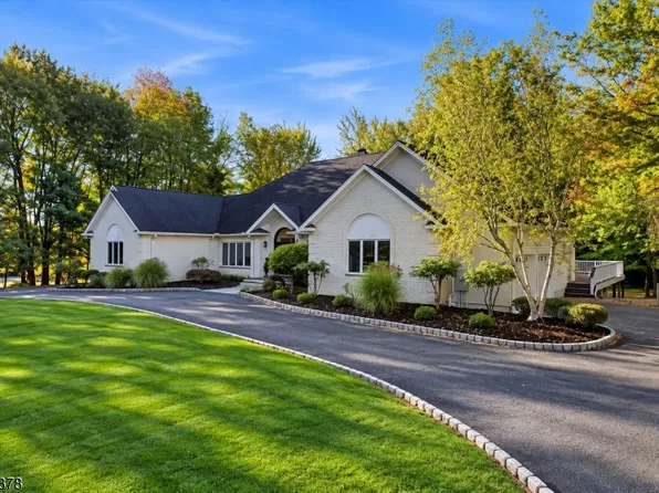 2 Lenape Trl, Warren Twp., NJ 07059