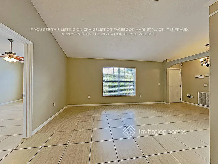 2110 SW Algiers St — Photo 3