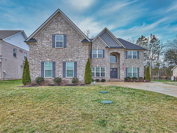2nd image of 1119 Owen Layne Dr