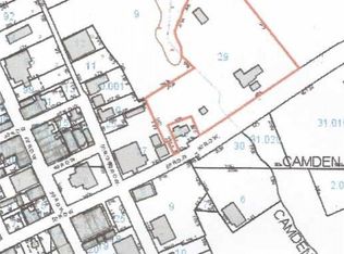 32 Claiborne St, Camden, AL 36726