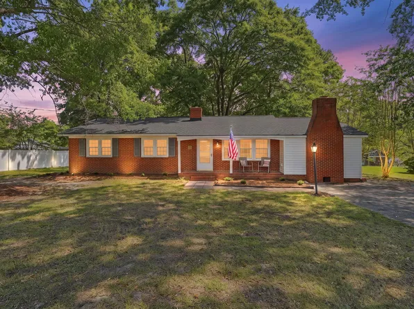 544 N Dunn St, Angier, NC 27501