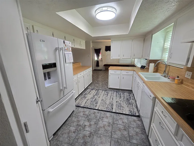 9802 Sagepike Dr — Photo 12