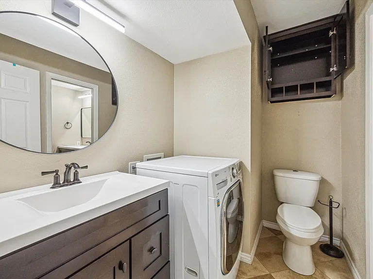2744 Briarhurst Dr #16 — Photo 9