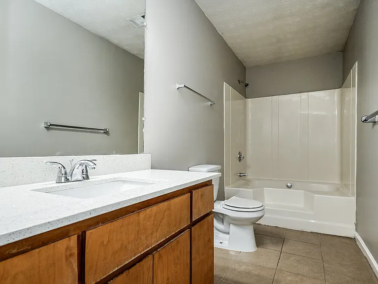 4255 Loveless Pl — Photo 9