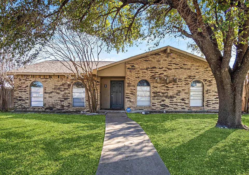 1208 W Spring Creek Pkwy