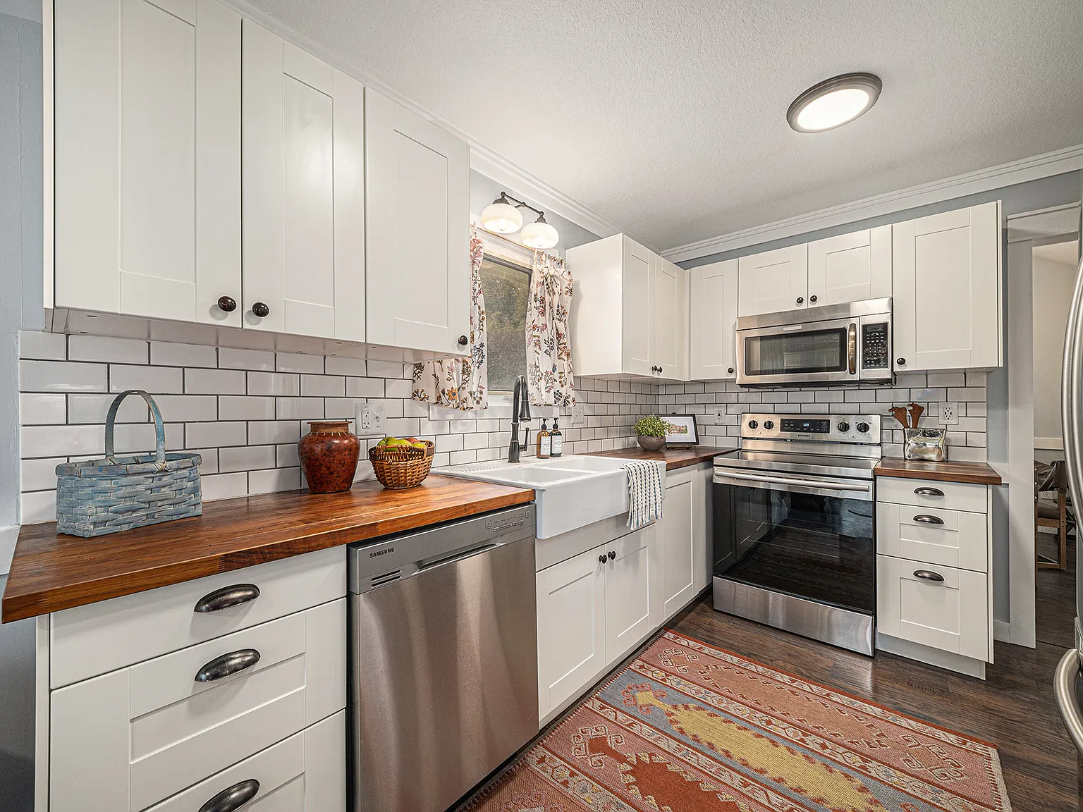 4 bed, 1844 sqft, $7,500 — Photo 3