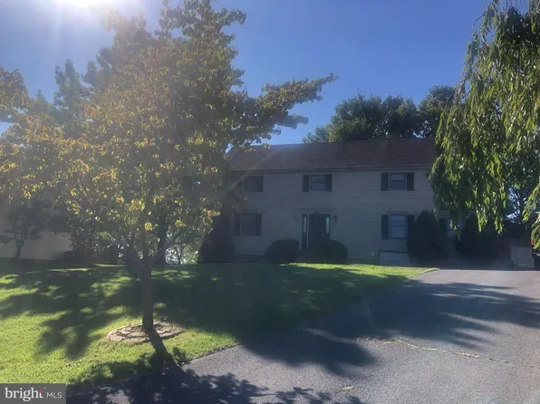 114 Meadowbrooke Pl, Winchester, VA 22602
