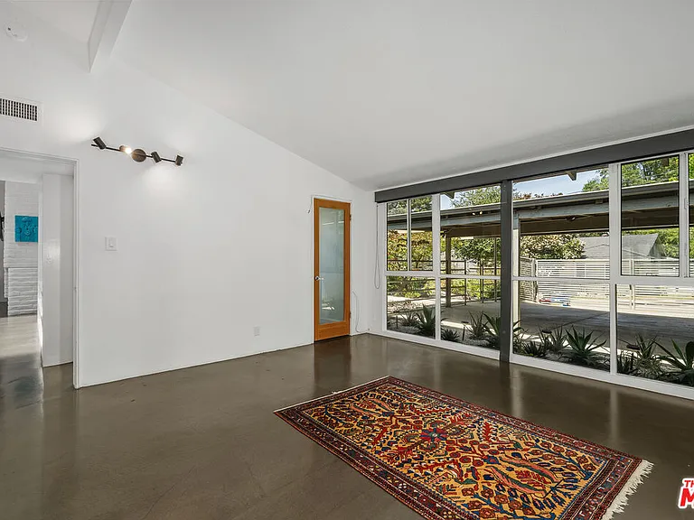 3641 Woodcliff Rd — Photo 14