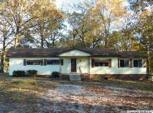 899 New Center Rd, Hartselle, AL 35640