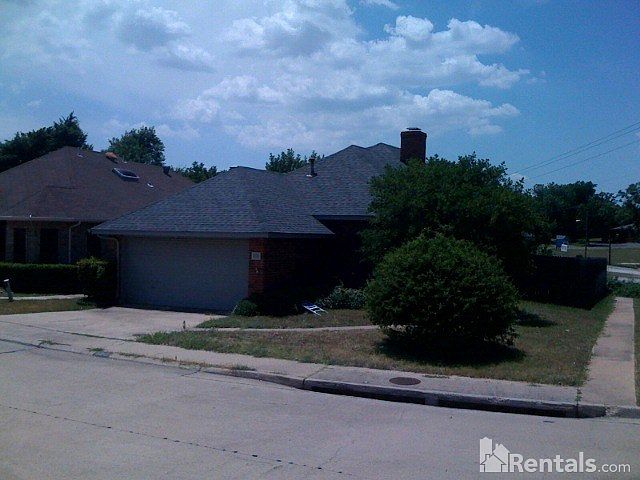 2nd image of 101 Streamside Dr