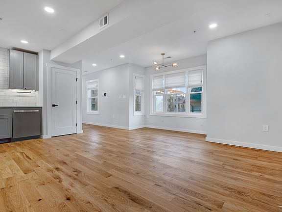 6914 Willow St NW #5-1_04112023