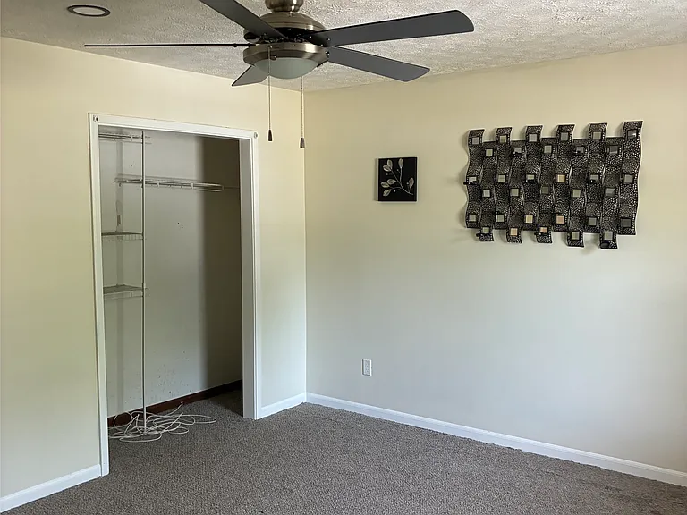 7328 Chaucer Ct — Photo 6