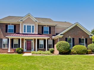 13 Forest View Dr, Hawthorn Woods, IL 60047