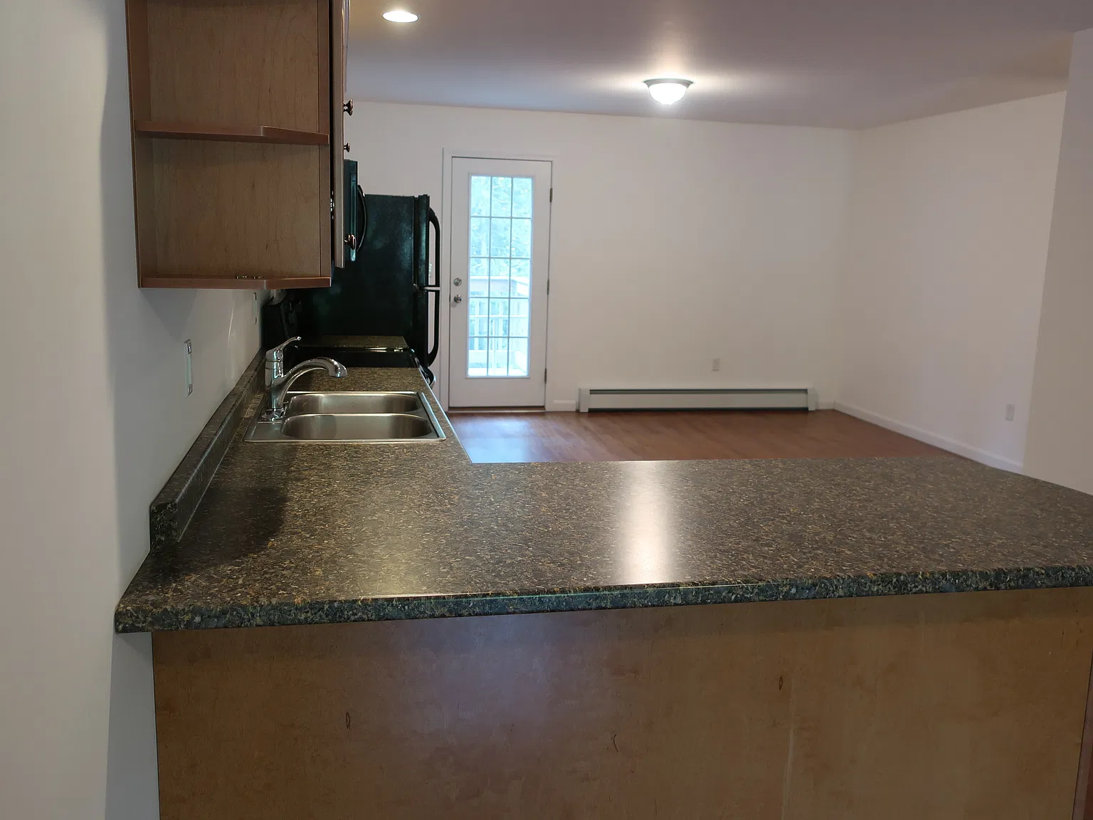 2 bed, $1,675 — Photo 2