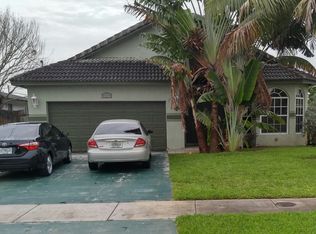5724 SW 19th St, West Park, FL 33023