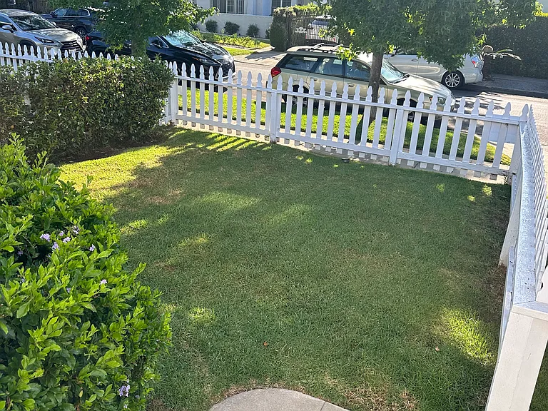 845 N Kilkea Dr — Photo 22