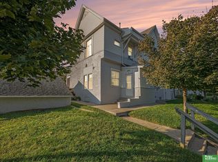 2501 Poppleton Ave, Omaha, NE 68105