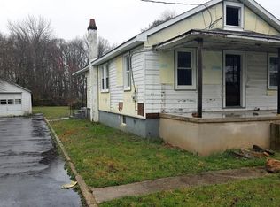 13 Sunset Rd, Burlington, NJ 08016