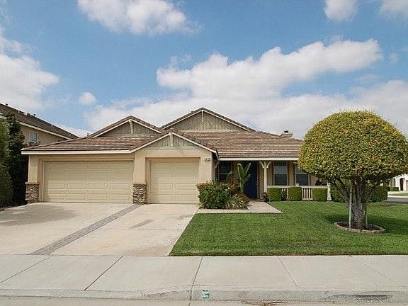 Outside-furniture is not included