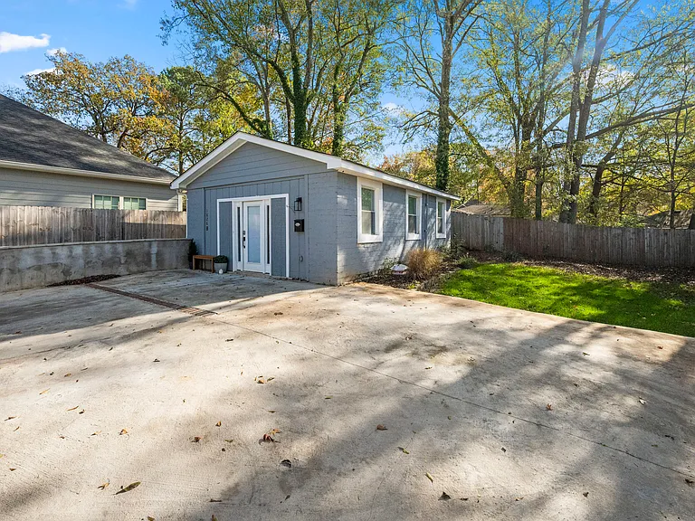 1826 Chapman Ave — Photo 47