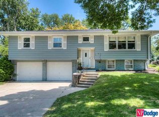 1729 N 106th St, Omaha, NE 68114