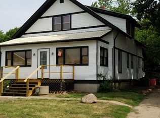 604 W 25th St, Falls City, NE 68355