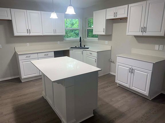 4th image of 7003 W Brady St