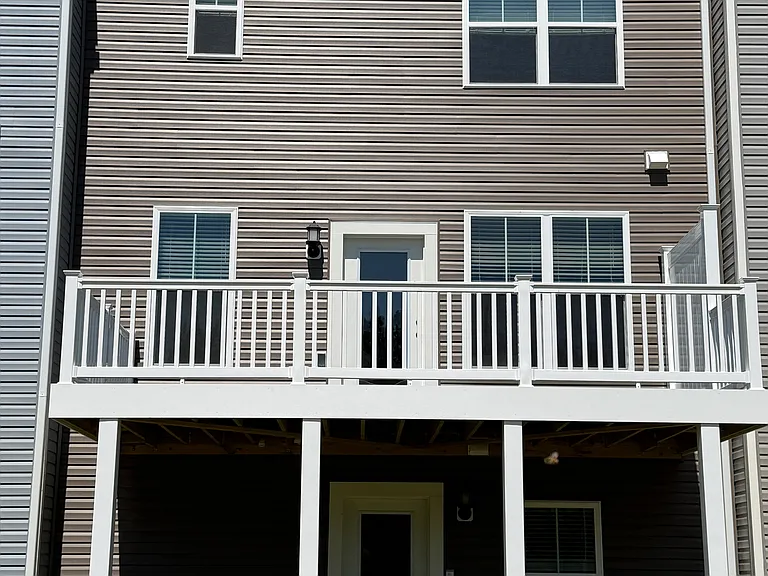 2110 Winterberry Ln — Photo 23