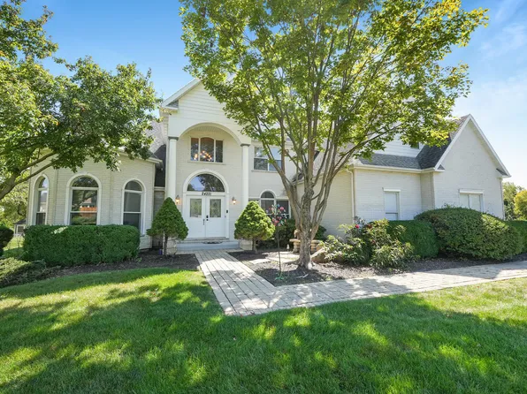 24221 W Camelot Rd, Joliet, IL 60404