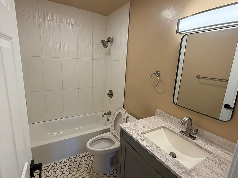 6958 Darian Ct — Photo 11