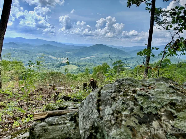 0 Arrowhead Ridge Rd, Spruce Pine, NC 28777