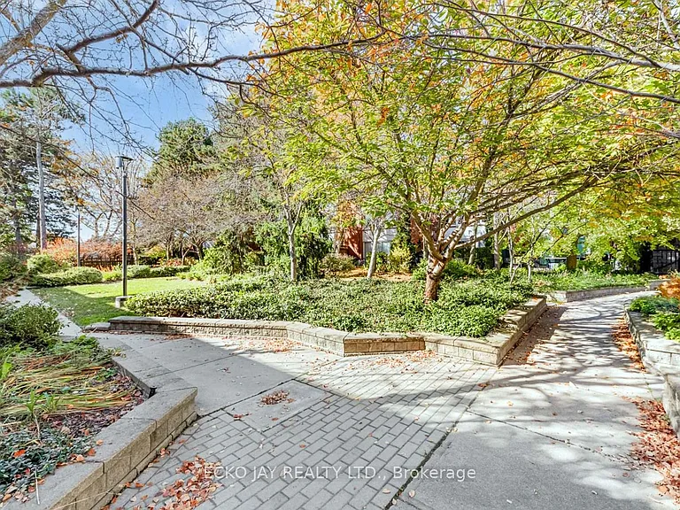 90 George Henry Blvd #17 — Photo 35
