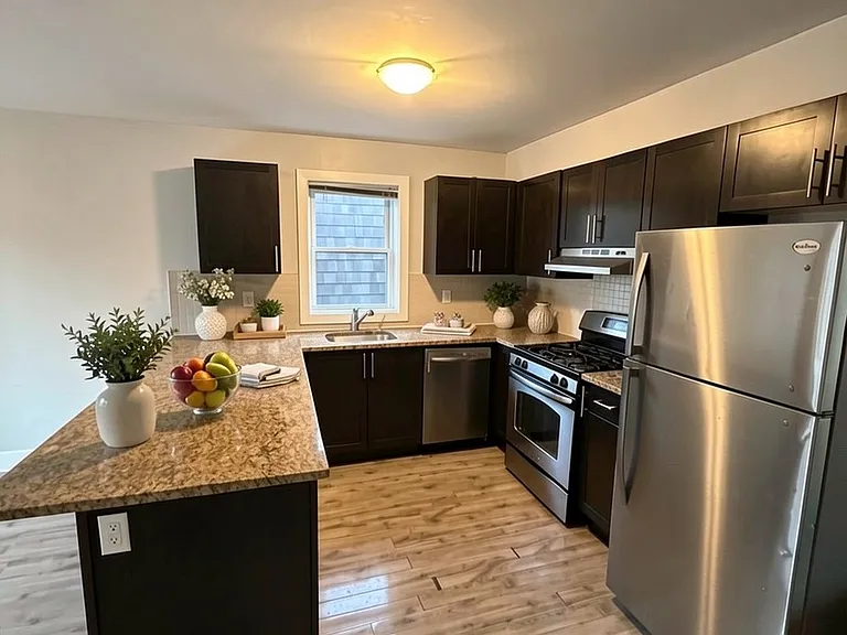 167 Aylmer Ave #4 — Photo 8