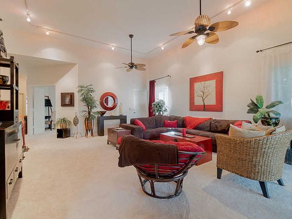 4th image of 240 Crestwood Cir APT 101