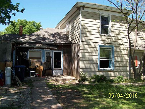 4th image of 306 W 3rd Ave