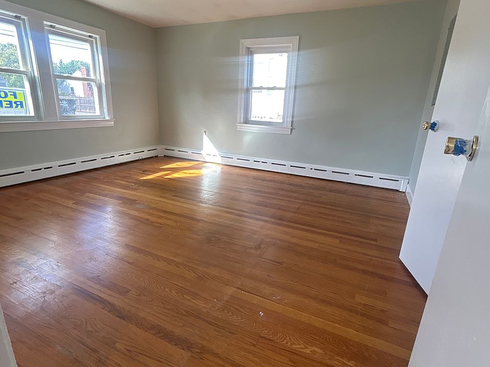 1st image of 46 Whipple Ave