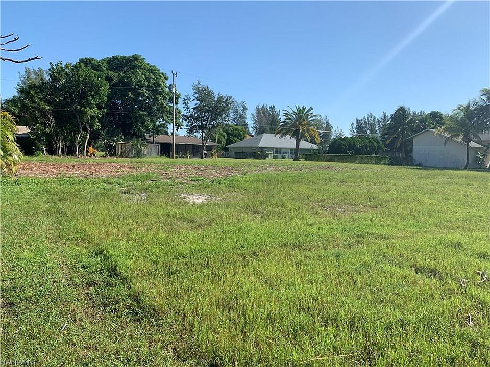 1st image of 155 SE 22nd St