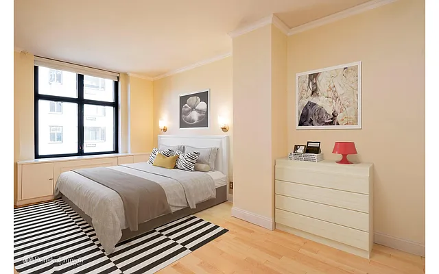 Sold by Douglas Elliman | media 4