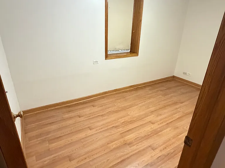 2827 N Springfield Ave #1 — Photo 3