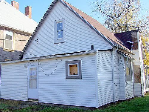 2nd image of 620 N Beville Ave