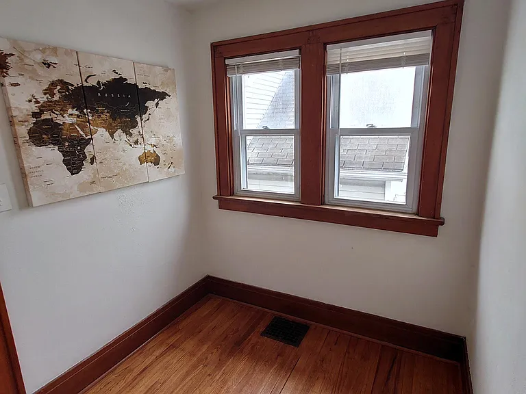 64U Parkwood Ave — Photo 14