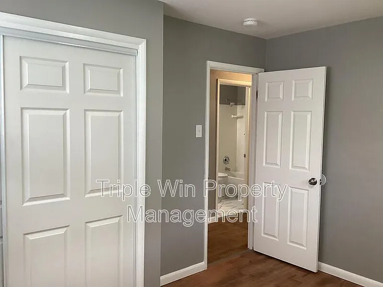 563 Apex Dr — Photo 18