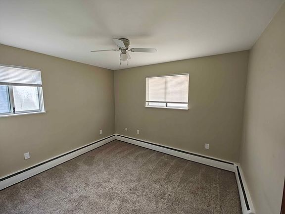 5th image of 146 S 6th St APT 2