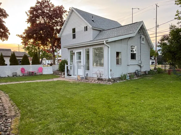 1411 W Main St, Merrill, WI 54452