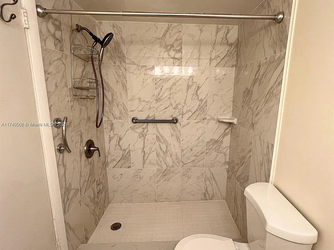 1 bed, 1.5 bath, 780 sqft, $2,500 — Photo 4
