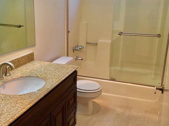 5th image of 945 N Alfred St APT 101
