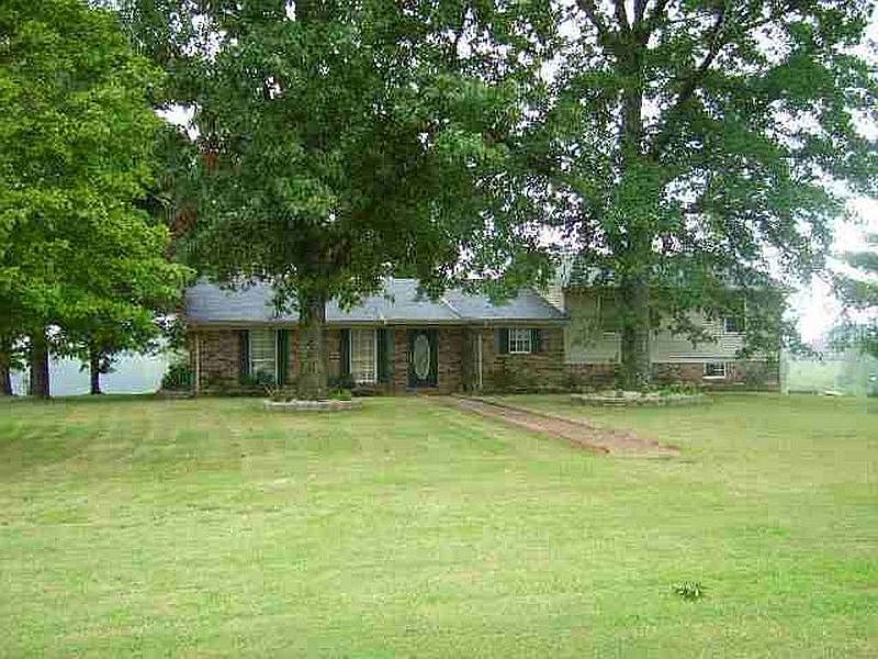 1st image of 320 Nathan Ln