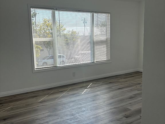 4th image of 233 E Spruce Ave APT C