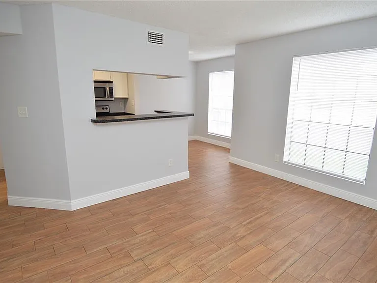 8722 Mallard Reserve Dr #102 — Photo 17